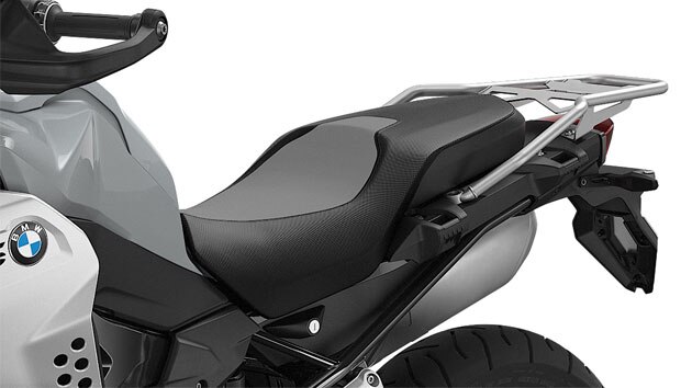 We see the Comfort seat of the F 850 GS Adventure.