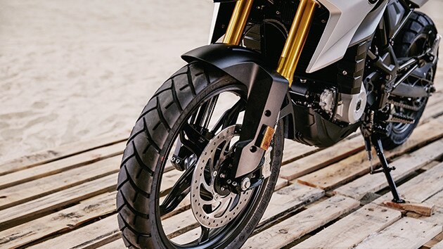 G 310 GS fourche Upside-Down dorée anodisée.