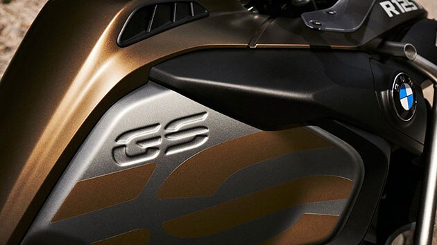 La BMW R 1250 GS Adventure et son réservoir de carburant de 30 litres