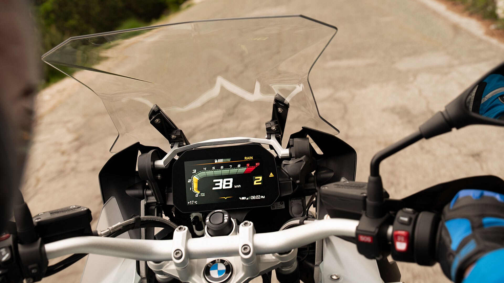 La BMW R 1250 GS Adventure avec une grande bulle