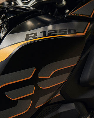 With Style Exclusive, the BMW R 1250 GS is even more expressive.