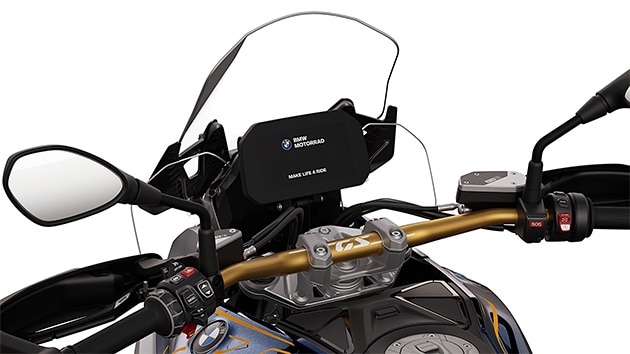 The golden handlebars of the R 1300 GS Option 719 Biscaya