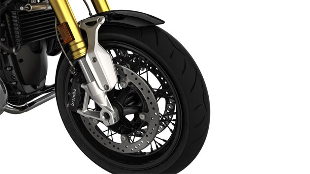 We see the mudguards of the R nineT
