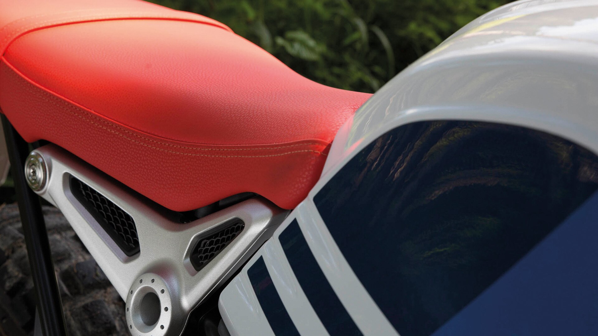 R nineT Urban G/S coloris rouge