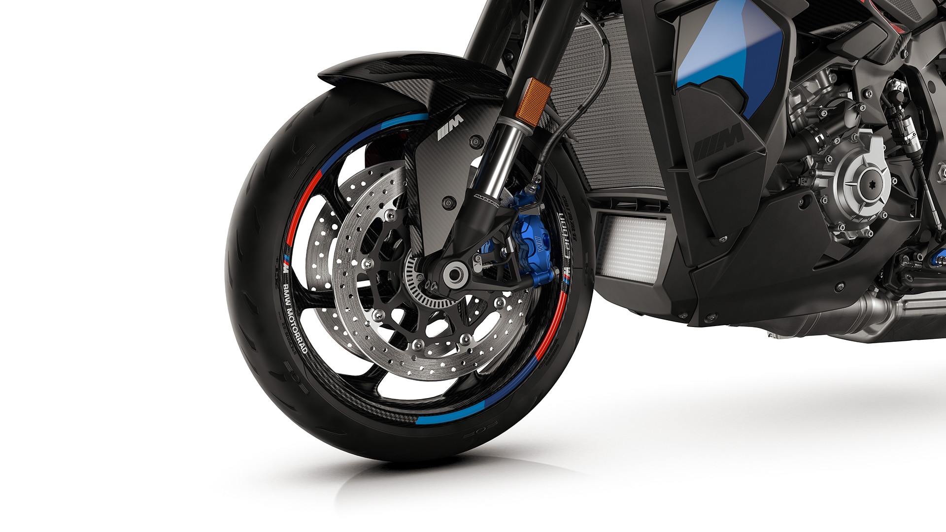 De optionele M carbon wielen van de M 1000 XR van BMW Motorrad