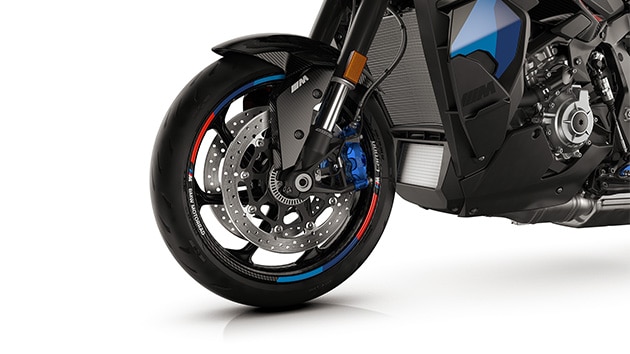 De optionele M carbon wielen van de M 1000 XR van BMW Motorrad