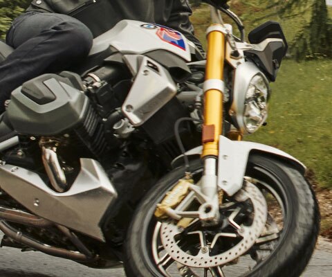 Rijscene met de BMW R 1250 R