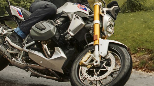 Rijscene met de BMW R 1250 R
