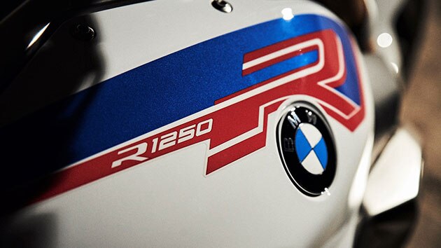 BMW R 1250 R in de stijl HP met de tank als middelpunt