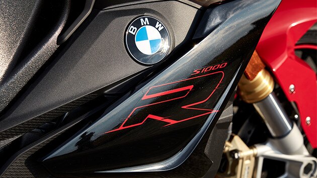 S 1000 R Logo « R »
