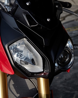 S 1000 R : look affûté.