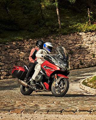 Attractive riding scene with BMW R 1250 RT