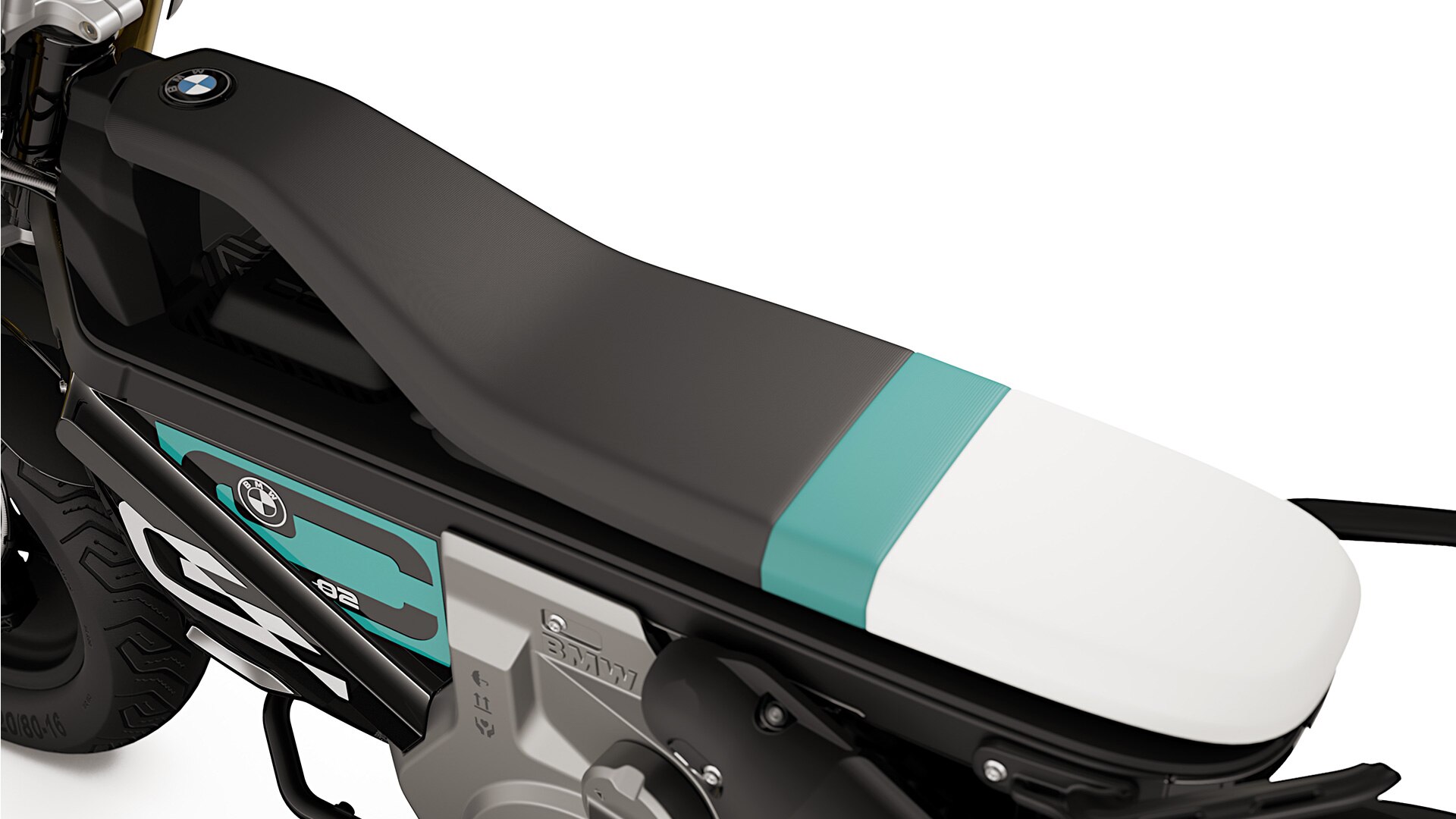 De buddyseat Highline van de eParkourer CE 02 van BMW Motorrad